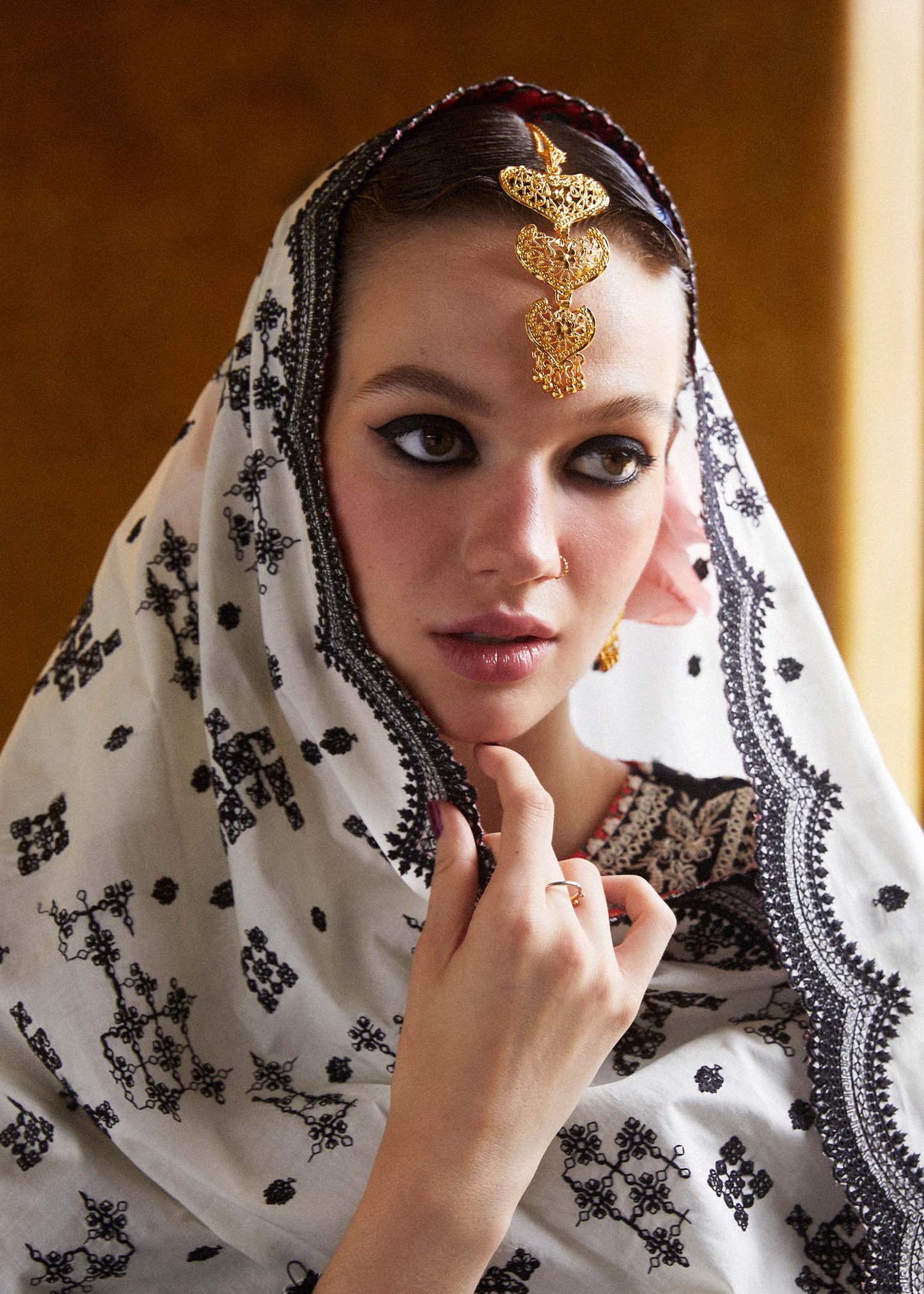 SHAMS 3PC EMBROIDERED LAWN - BG859