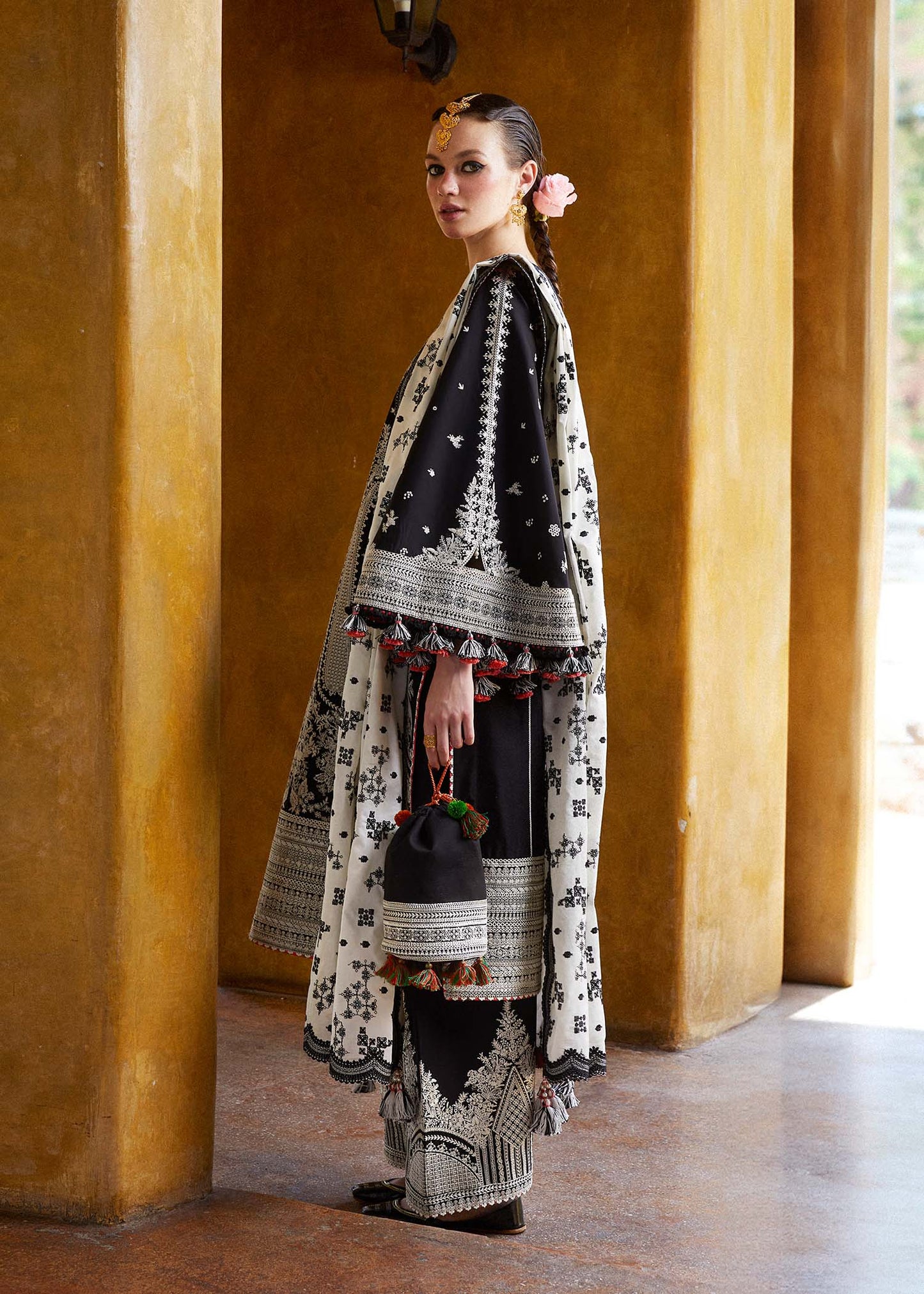 SHAMS 3PC EMBROIDERED LAWN - BG859